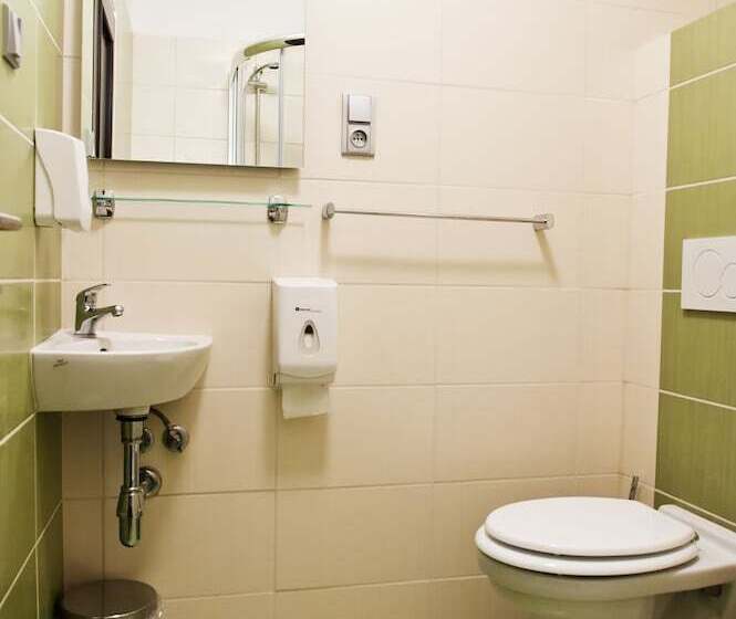 Quarto Estandar, Vír