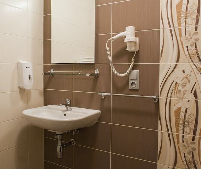 Quarto Estandar, Vír