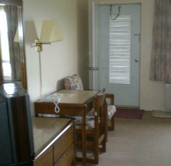 스탠다드 룸 더블 침대, Motel Vaudreuil