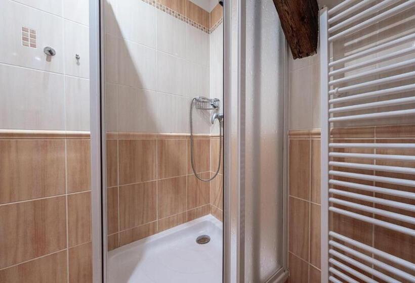 标准三人间, Penzion Mnich