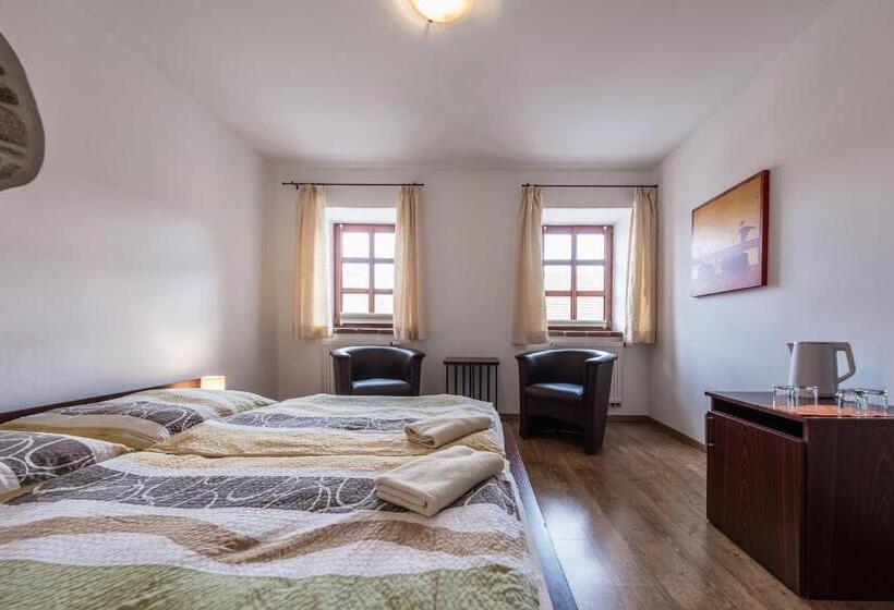 四人标准间, Penzion Mnich