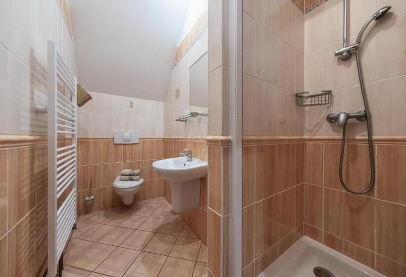 套房, Penzion Mnich