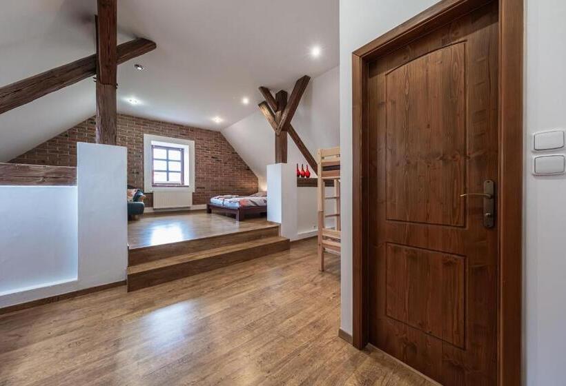 套房, Penzion Mnich