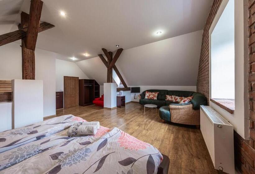 套房, Penzion Mnich