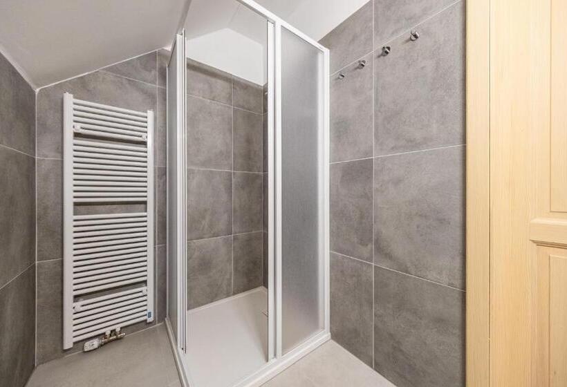 四人豪华间, Penzion Mnich