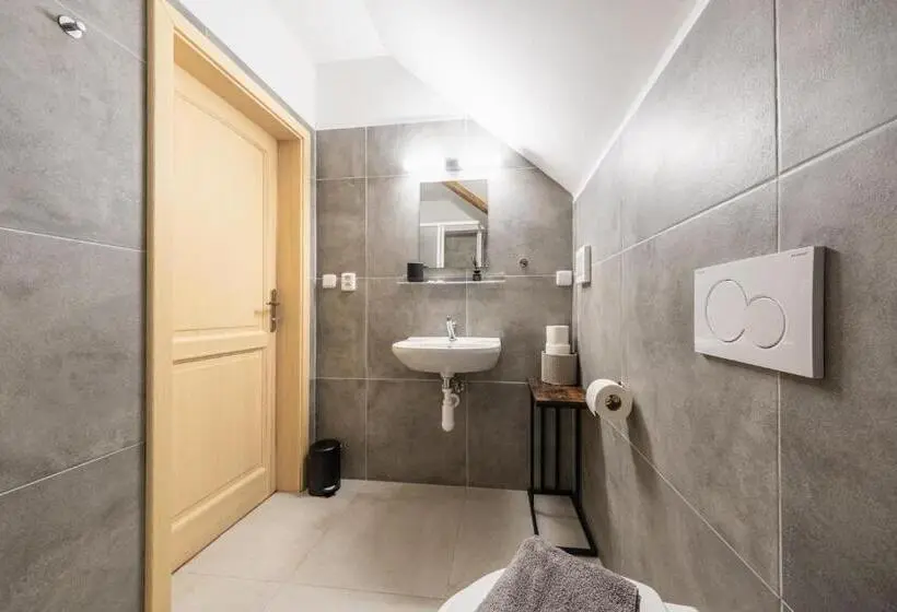 デラックスの４人部屋, Penzion Mnich