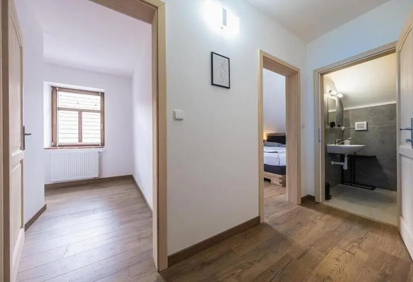 デラックスの４人部屋, Penzion Mnich