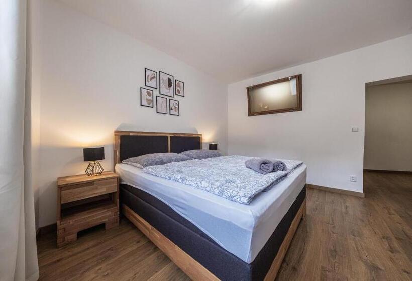 四人豪华间, Penzion Mnich