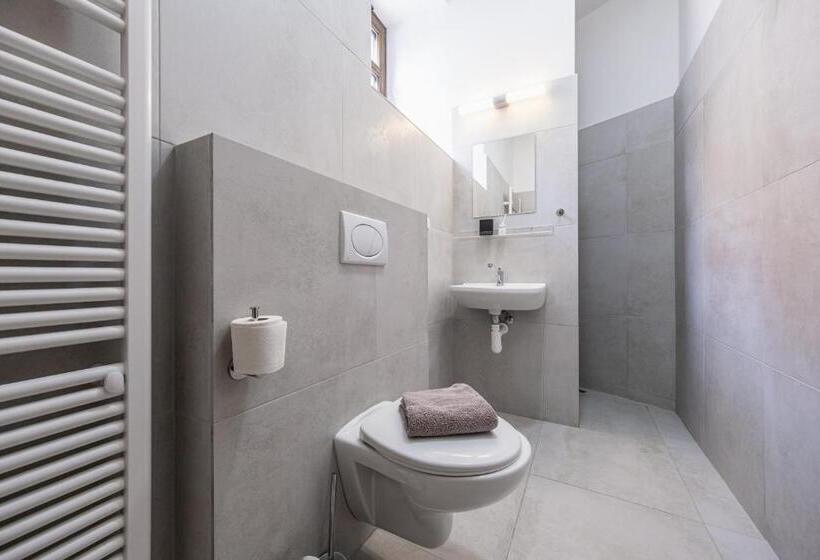 豪华家庭房间, Penzion Mnich