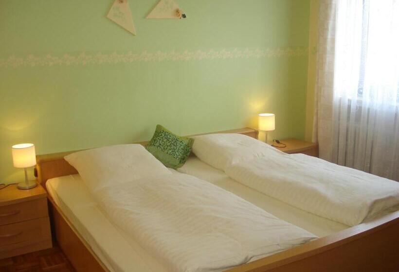 スタンダードルーム, Traditionsgasthof Zum Luedertal