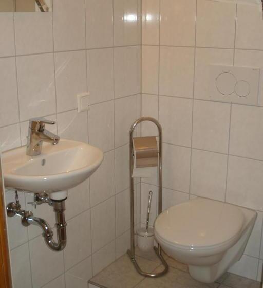 בית, 4 חדרי שינה, Traditionsgasthof Zum Luedertal