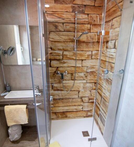 スタンダードルーム, Traditionsgasthof Zum Luedertal