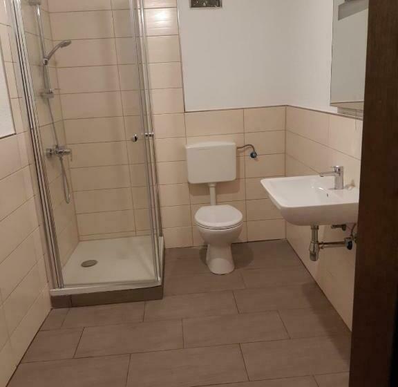 スタンダードシングルルーム, Weingut Und Gästehaus Vongerichten