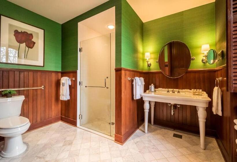 Дом 1 Спальня, Inns Of Aurora Resort & Spa