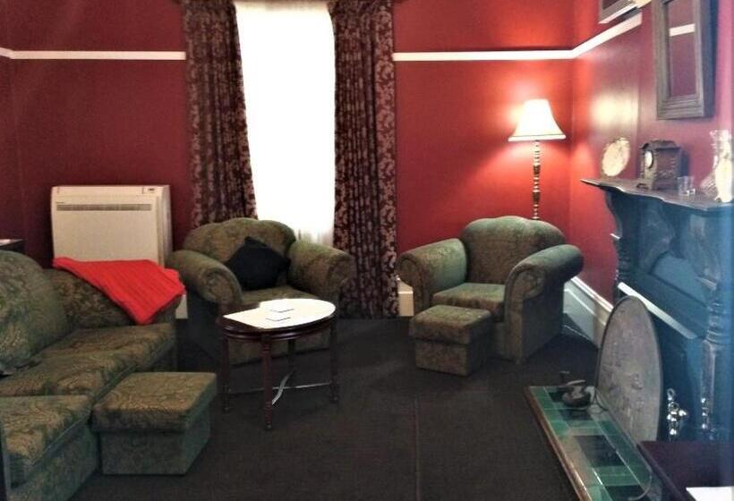 جناح, Oakdene Heritage Accommodation