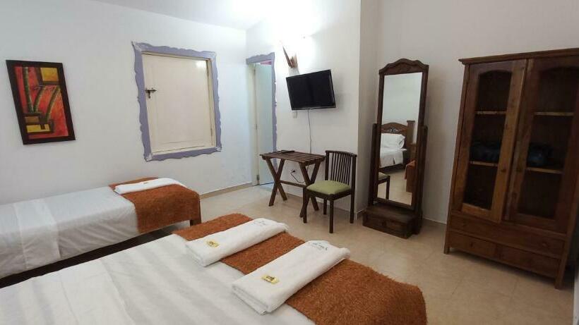 Номер Стандарт Трехместный, Finca Hotel Villa Del Sol