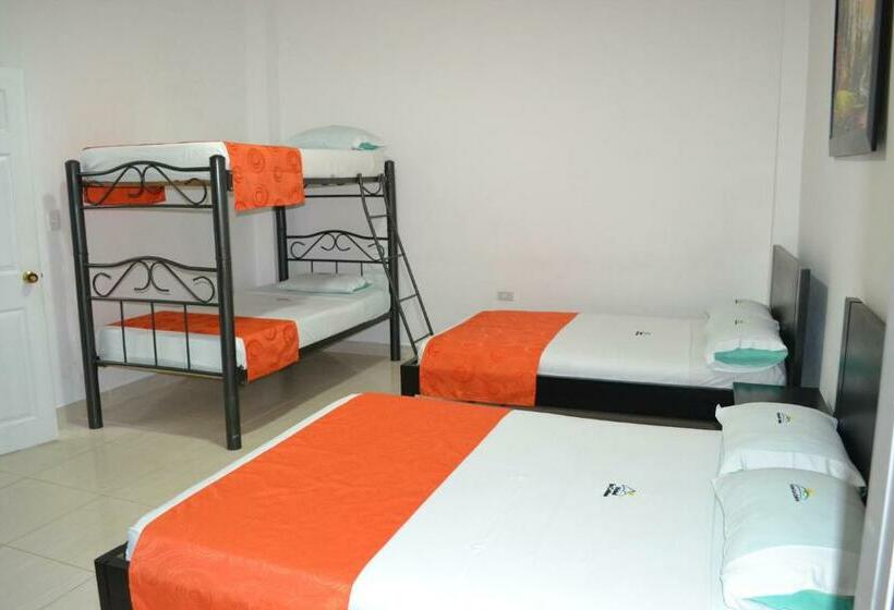 Familienzimmer, La Colina