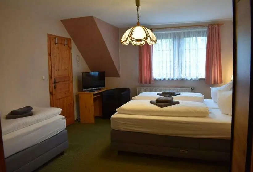 スタンダードトリプルルーム, Landhotel Lichte Aue Lichtenau