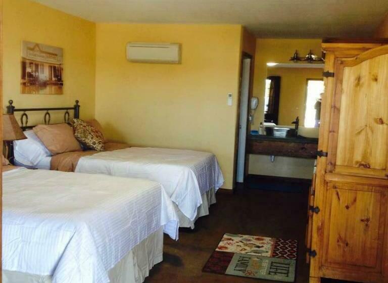 디럭스 룸, Hh Creek Inn