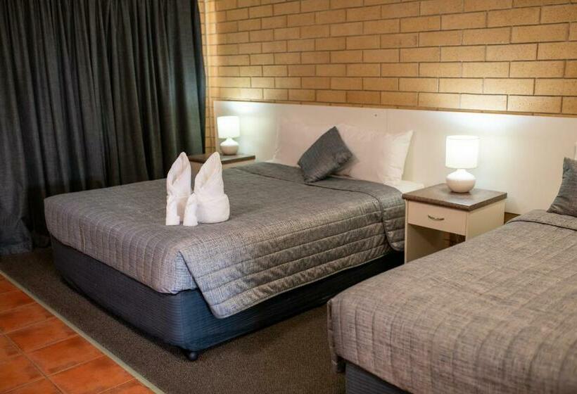 디럭스 트리플 룸, Mundubbera Motel