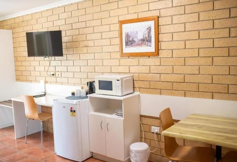 キングサイズベッドのデラックスルーム, Mundubbera Motel