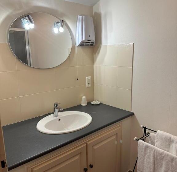 غرفة كومفورت ثلاثية, Chambres D Hôtes Du Puy D Anché