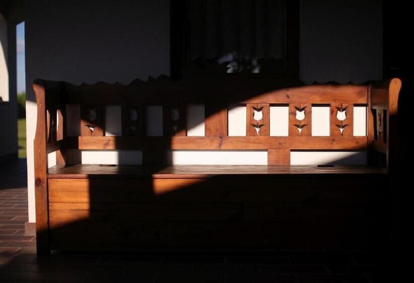 带3个卧室的公寓, Csaronda Vendegház