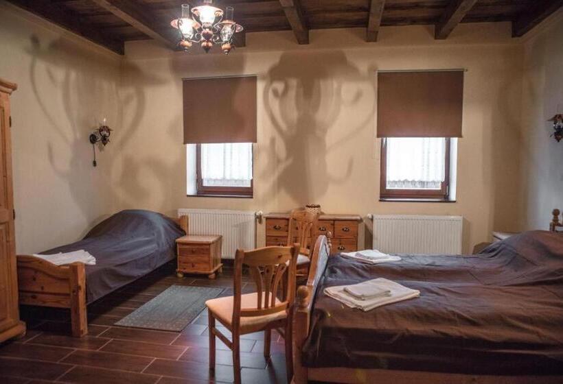 带3个卧室的公寓, Csaronda Vendegház