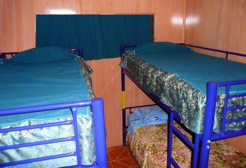 Bed in een Gedeelde Kamer, Hospedaje Glamour