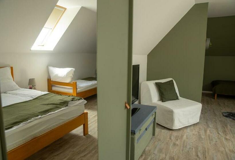 スタンダードルーム, Mézes Vendégház és Apiterápiás Központ