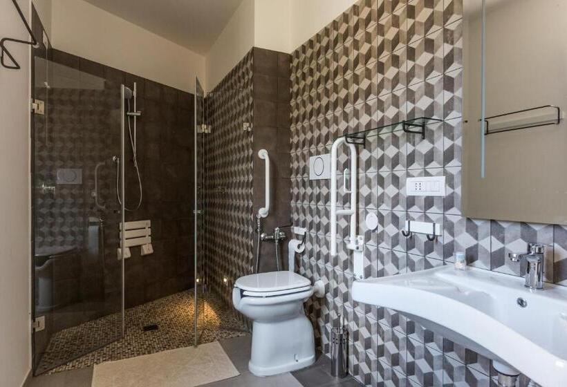 חדר סטנדרט, Quinto Tronco