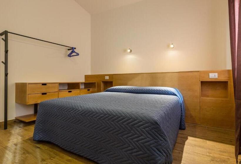 חדר משפחתי, Quinto Tronco