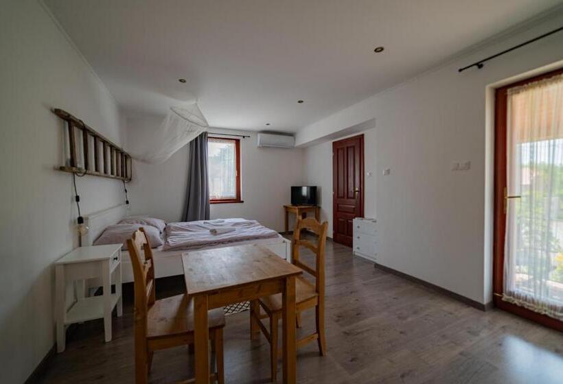 家族用バンガロー, Szellő Porta