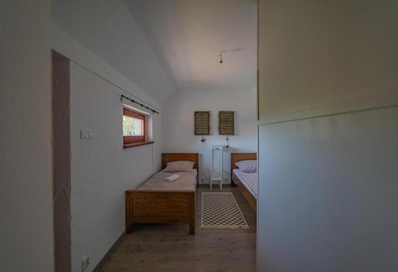 家族用バンガロー, Szellő Porta