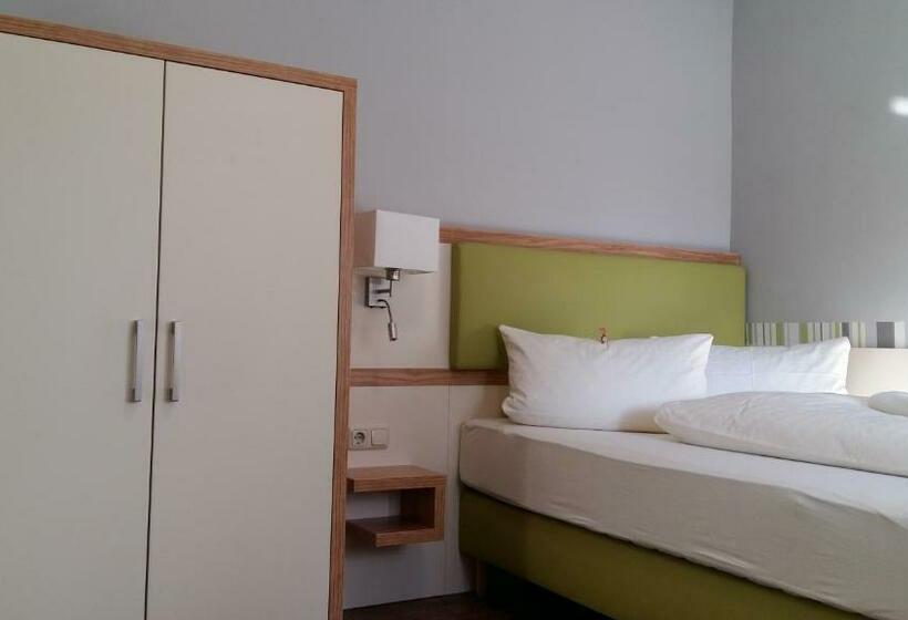 スタンダードシングルルーム, Pension Redefin