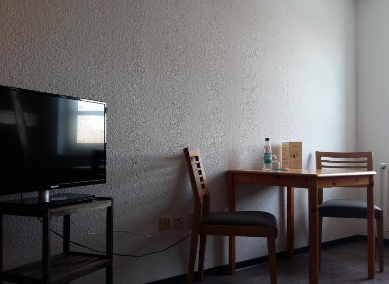 スタンダードシングルルーム, Pension Redefin