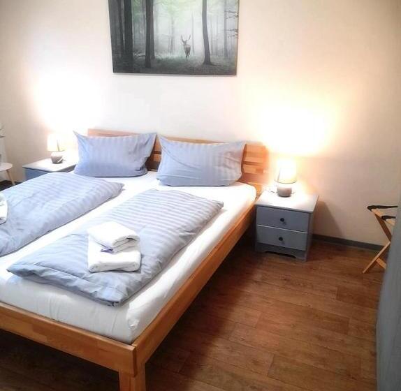 ファミリールーム, Pension Redefin