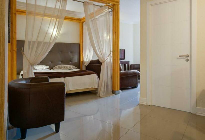 Апартаменты 3 Спальни, Choromar Apartments