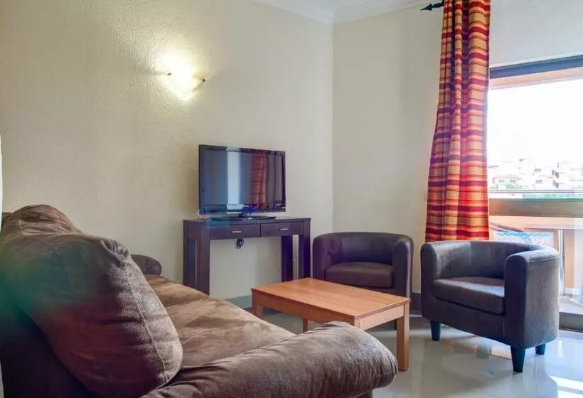 3ベッドルームアパートメント, Choromar Apartments