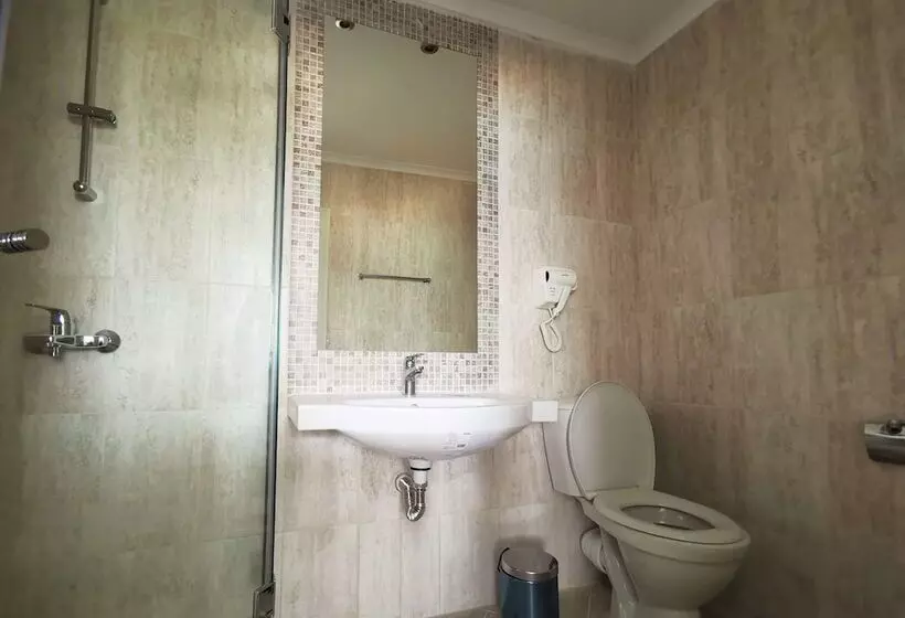 اتاق استاندارد با بالکن و چشم‌انداز دریا, Europe Hotel & Casino All Inclusive