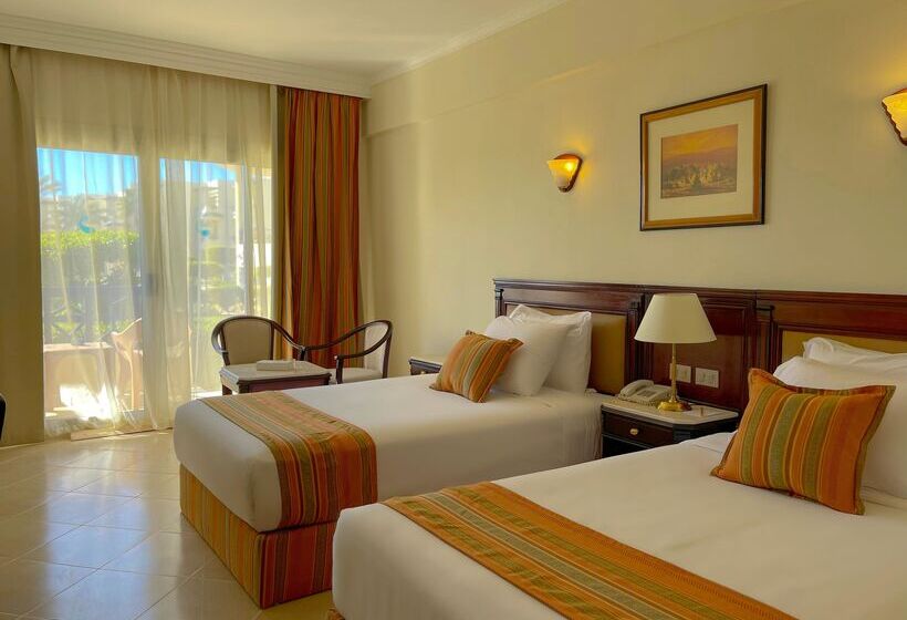 اتاق استاندارد با چشم‌انداز باغ, Grand Oasis Resort
