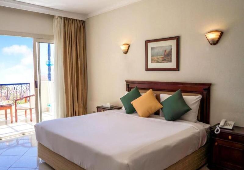 اتاق استاندارد با چشم‌انداز دریا, Grand Oasis Resort