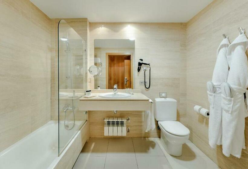 Quarto standard, Antik San Sebastián