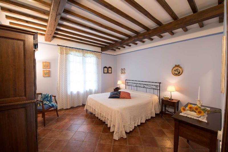 דירת חדר, Casa Lari