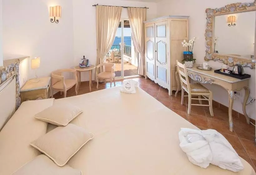 デラックスルーム, Colonna Grand Hotel Capo Testa, A Colonna Luxury Beach Hotel, Santa Teresa Sardegna