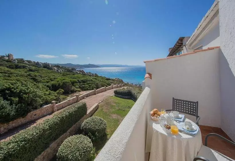 スーペリアトリプルルーム, Colonna Grand Hotel Capo Testa, A Colonna Luxury Beach Hotel, Santa Teresa Sardegna