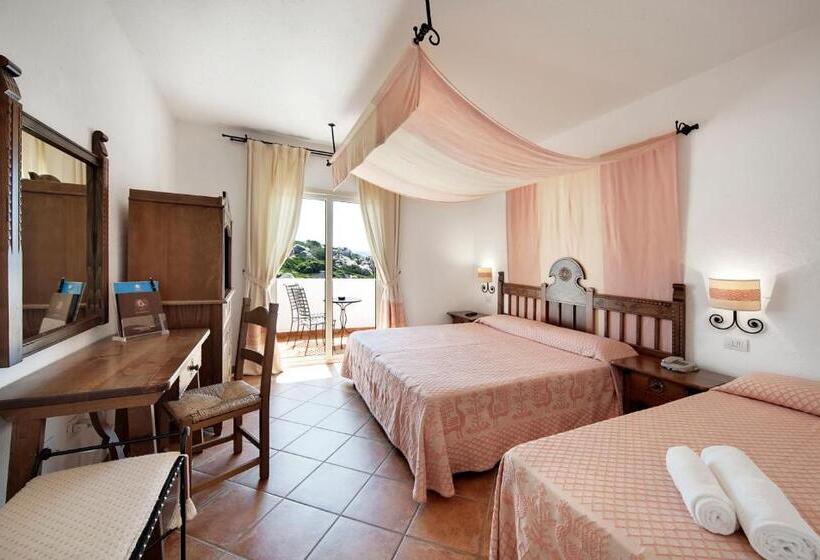 수피리어 트리플 룸, Colonna Grand Hotel Capo Testa, A Colonna Luxury Beach Hotel, Santa Teresa Sardegna