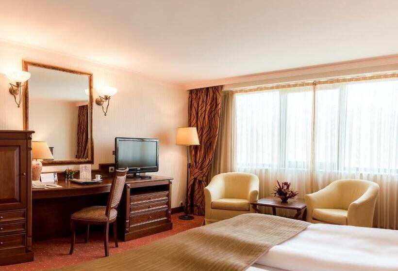 行政房间, Crystal Palace Boutique