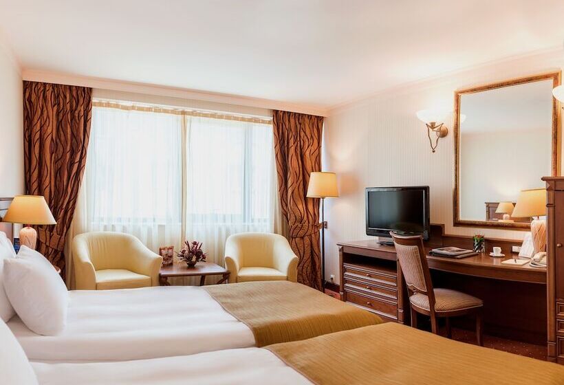 行政房间, Crystal Palace Boutique