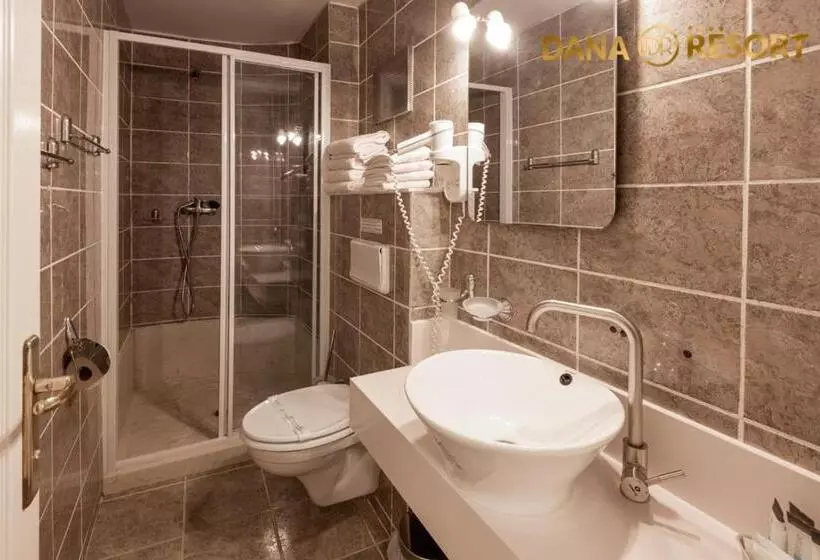 Perhehuone, Dana Resort